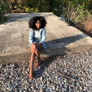 Meet your Posher, Brianna